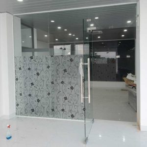 Cửa kính cường lực lề sàn lề treo